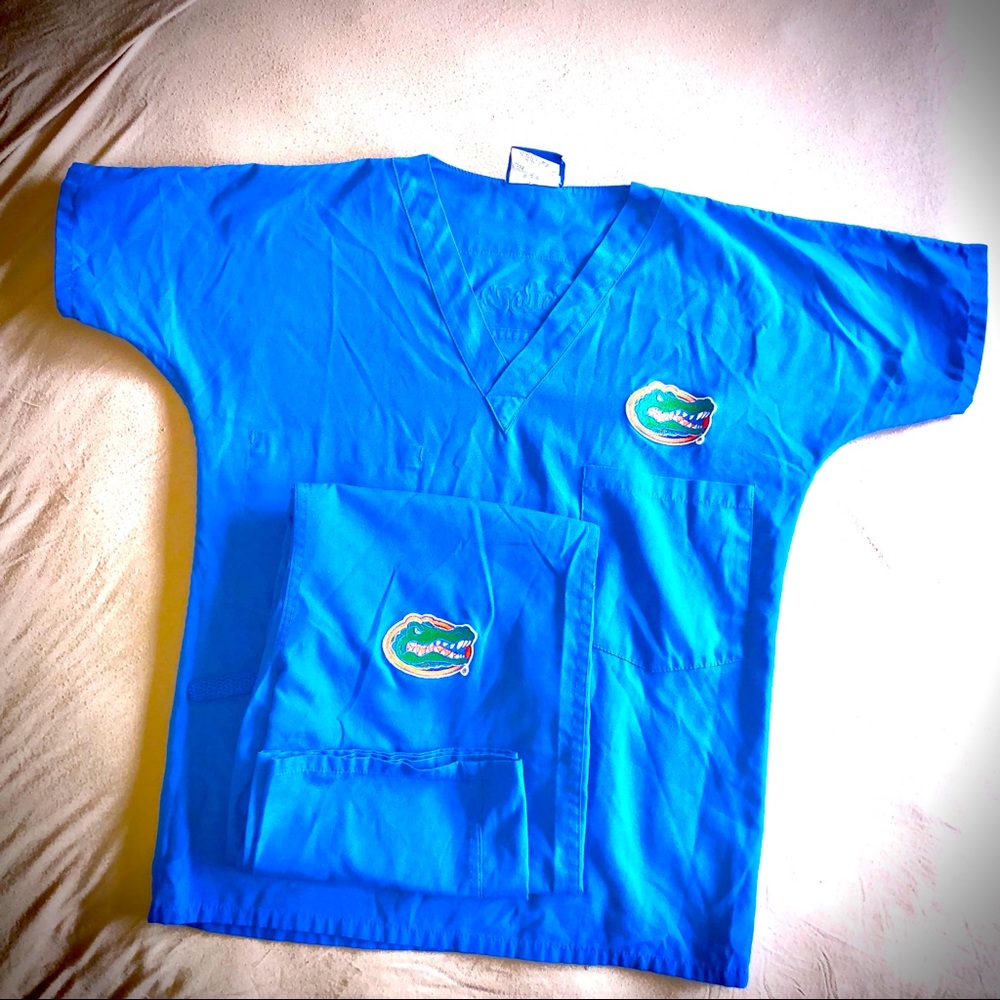 Gator Scrub set!